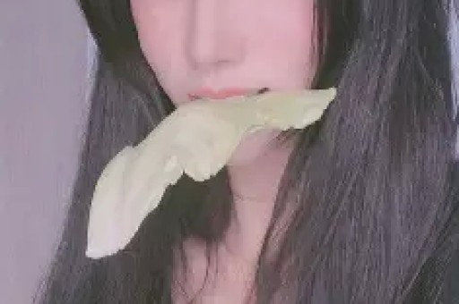 从高校网红到诚信翻车：“鹅腿阿姨”真假腿风波引发全网热议